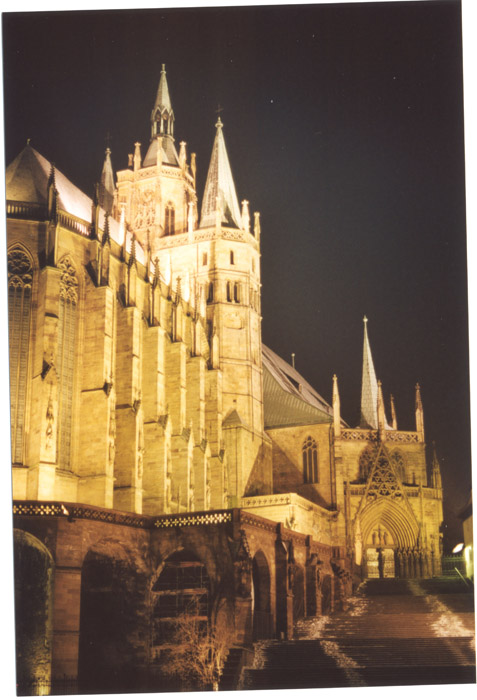 dom schräg2